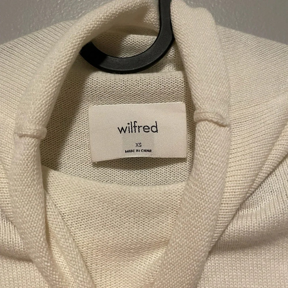 NWT Aritzia Wilfred Montpellier Turtleneck Light Birch XS - Picture 8 of 10